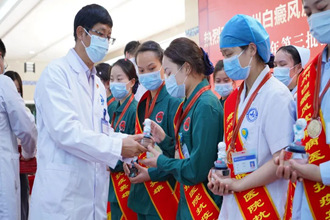 抗疫勇士平安歸來(lái)