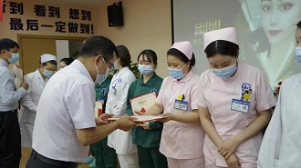 慶祝我院2021護(hù)士頒獎(jiǎng)典禮暨護(hù)士節(jié)演講比賽圓滿！