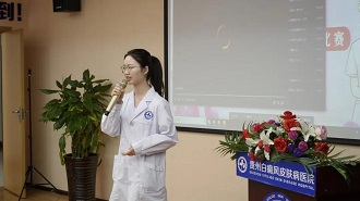 慶祝我院2021護(hù)士頒獎(jiǎng)典禮暨護(hù)士節(jié)演講比賽圓滿！