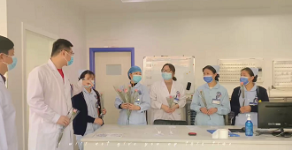 致敬醫(yī)護(hù)崗位的女神們！