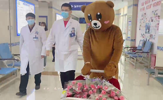 致敬醫(yī)護(hù)崗位的女神們！