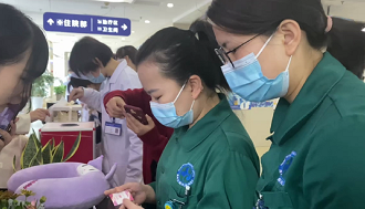 致敬醫(yī)護(hù)崗位的女神們！